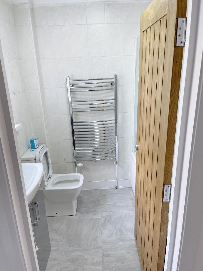 Agyeman Property Aldershot Luaran gambar